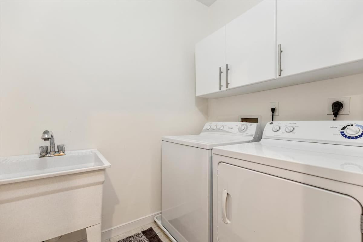 Ferienhaus Exceptional 4-br Near Rock Creek Park