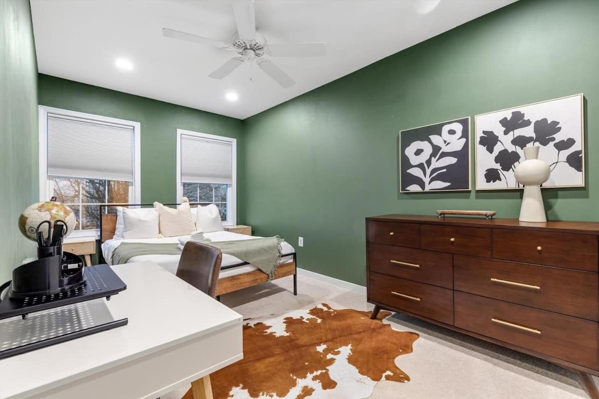 Exceptional 4-br Near Rock Creek Park Ferienhaus *