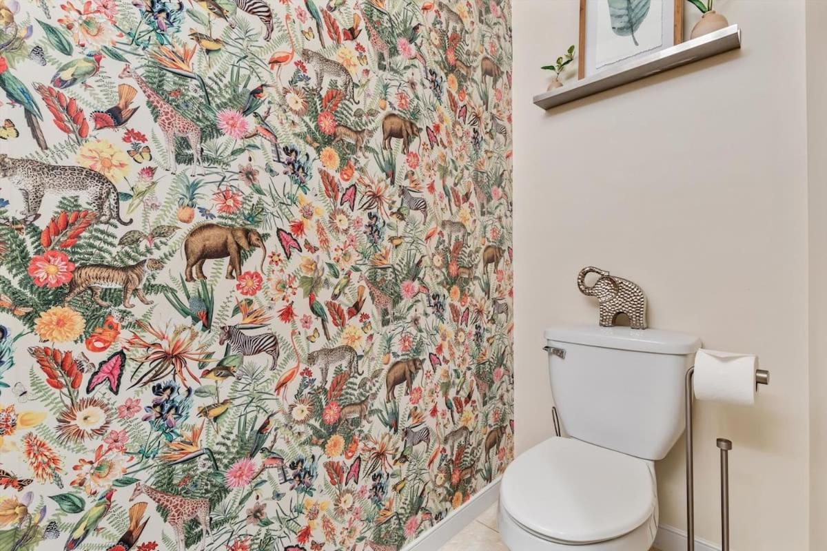 Ferienhaus Exceptional 4-br Near Rock Creek Park *